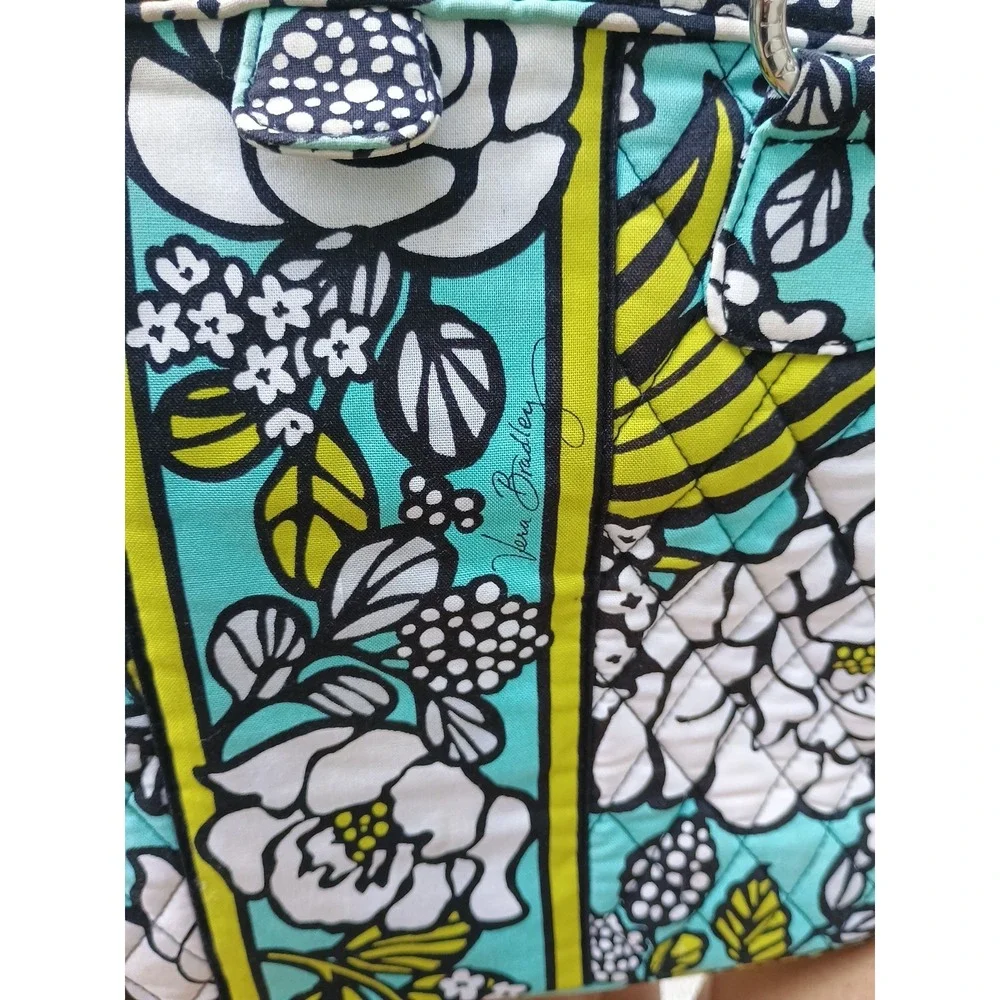 Vera Bradley 100% Cotton 2012 Abby Shoulder Bag Island Blooms Pattern Purse READ